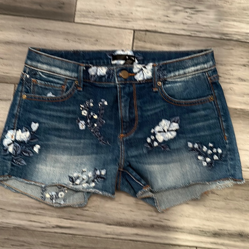 AQUA embroidered shorts